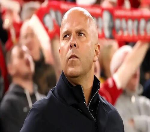 4億新援開竅了利物浦從英超墊底到零封皇馬，斯洛特做對了什么