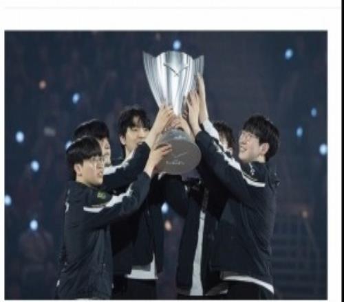 韩网爆料：GEN下赛季维持原阵容，About去WE，Taeyoon去DNF