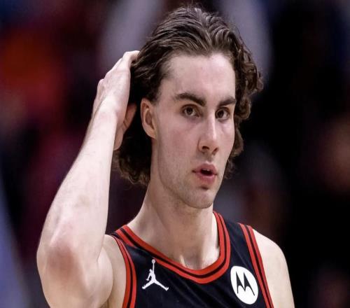 MVP榜第五!詹皇绝杀者成NBA最大奇迹,岂止1亿合同,他真值3个亿