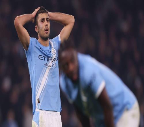 逃过禁赛!罗德里怒喷裁判遭罚8万镑,曼城核心保住出战资格