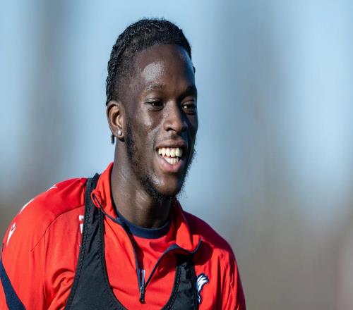 官方:水晶宫20岁边锋埃塞租借加盟英冠领头羊考文垂