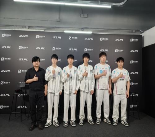 BLG賽后群訪Bin：現在隊伍玩的更好一些狀態也比之前好一些