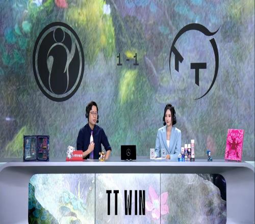 送走北川換上Xiaohuangren后，TT11iG拿下?lián)Q人后首個小局勝利