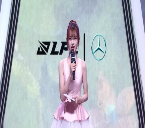 主持泱泱分享工作照：累到我連照片都沒(méi)拍，太累了