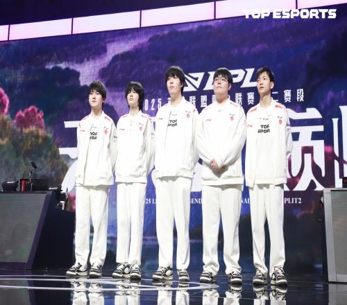 打LPL不是隨便抽TES擊敗WBG取得14勝2負(fù)提前鎖定常規(guī)賽前二