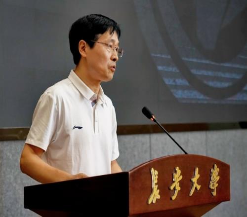 陜西聯(lián)合進校園活動長安大學站職業(yè)足球俱樂部交流論壇