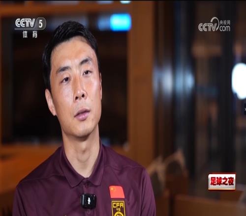 李磊：大家對(duì)楊澤翔有些偏見，不站在球場上你想象不到承受的壓力