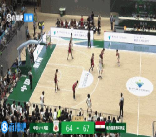 絕平機會可惜走步！楊溢4中1拿到5分2板6助1斷5次失誤