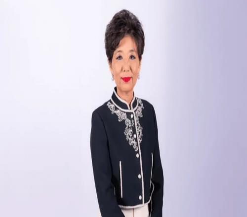 官方：里昂老板已辭去董事會(huì)職務(wù)，球隊(duì)任命新主席蜜雪兒康