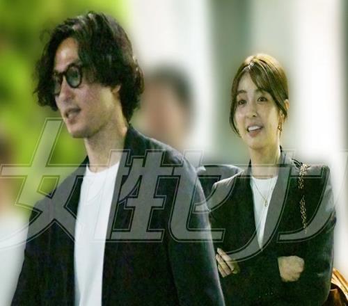 郎才女貌！南野拓實被拍到與演員女友約會，兩人2020年開始交往