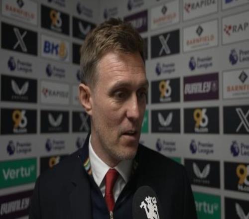 弗莱彻：今天要拿出一场曼联式的表现，努力踢出进攻性的足球