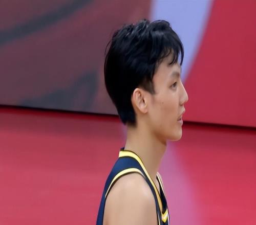 约克超远三分绝杀!浙江鏖战加时逆转广东16分徐杰复出空砍22分