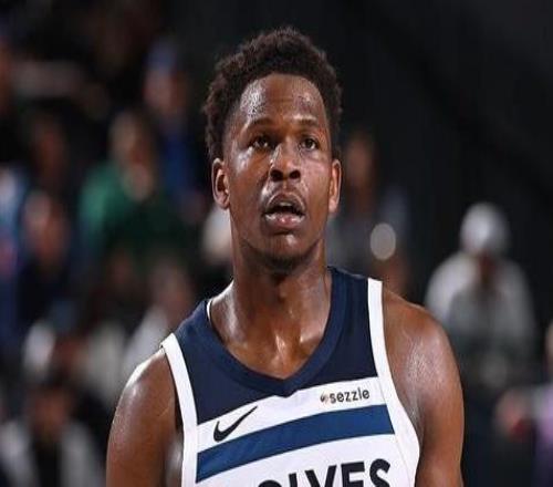 愛德華茲：關鍵時刻我更愿意相信自己投那些屬于我的機會球