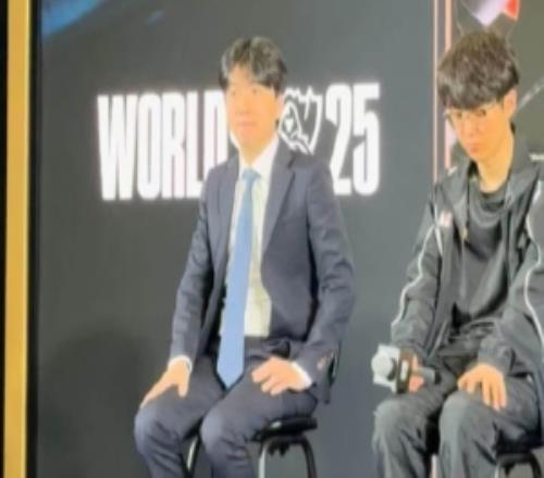 KT教練Score:選手時期跟mafa有過交集世界賽決賽遇到感覺很神奇