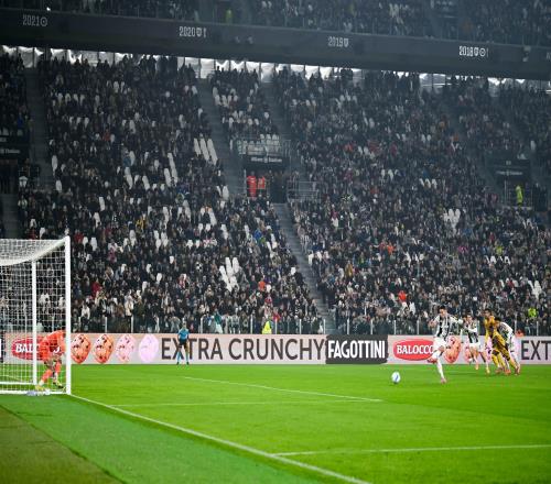 弗拉霍维奇对乌迪内斯点射,尤文终结各项赛事四场进球荒