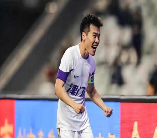 意外！于根伟本赛季首次回应被津门虎球迷喊下课，，，，，，，直言他很是自责