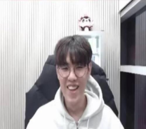 Oner谈自己的蒙多:正如大家所想的我是在阅读技能说明这是事实