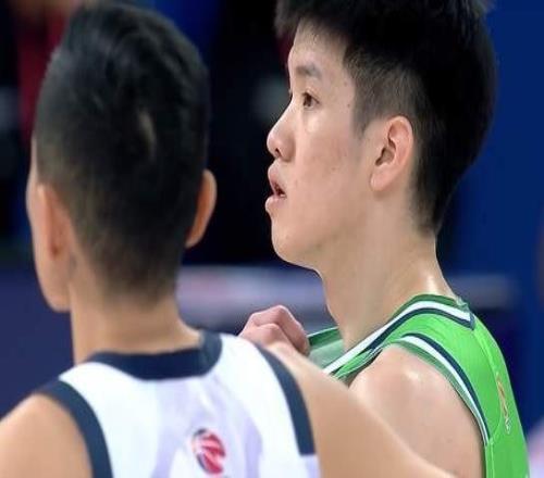 山东男篮爆冷输球,天津扮强队杀手于德豪6+4+4决战送无谓罚球