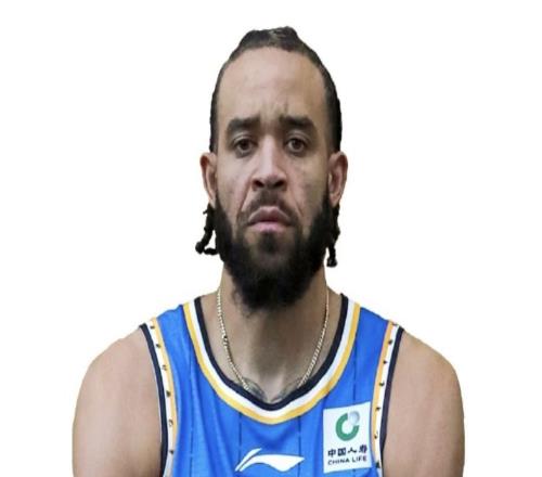 许利民:明显感觉麦基首秀中有些不适应,希望他成为队内领袖