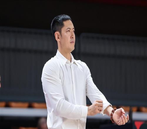 CBA新赛季压力最大的五位主教练!谁会第一个下课