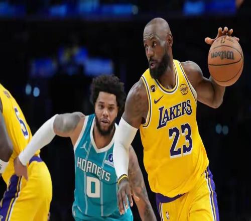 湖人溃败黄蜂暴露致命短板,火箭遇强则弱,勇士逆境翻盘显韧性