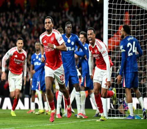 阿森纳靠角球战术扛过切尔西,争冠路上学会在逆境中生存