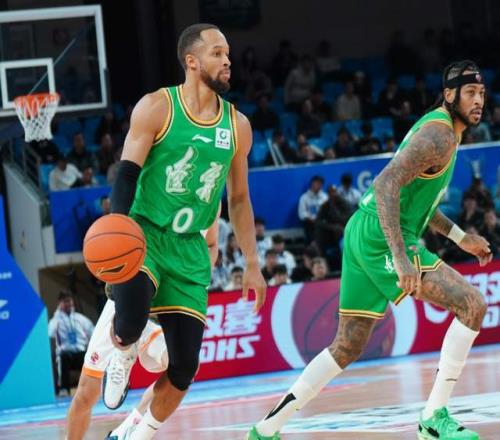 辽宁男篮开始调整外援阵容!同时裁掉奥利弗和布朗,杨鸣不留情面