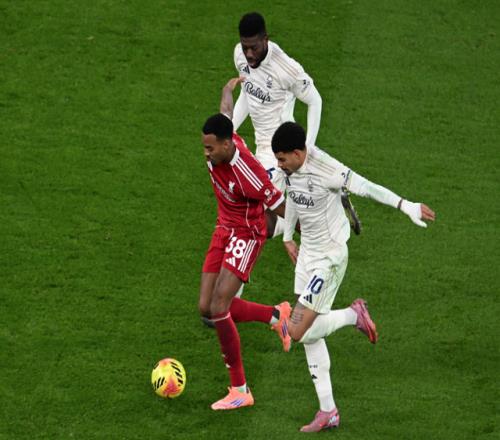 54岁名帅带队狂飙:上任32天英超4场抢7分!逃离降级区