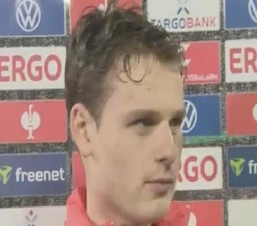 乌尔比希:对阵老东家情感是次要的,团队的胜利才最重要