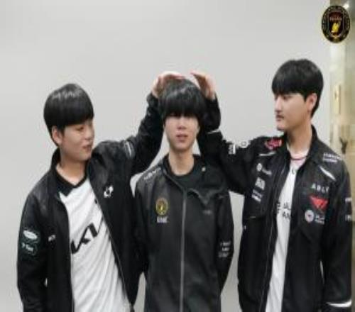 T1是对的！Smash也是对的！T1以及Smash均晋级季后赛！