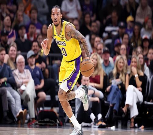 手感好的时候还是有些作用的,但湖人还是应该更加谨慎地使用他