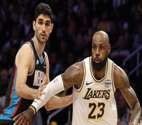 詹姆斯：很清楚球權(quán)有多寶貴我現(xiàn)在最關(guān)注的事情就是控制失誤