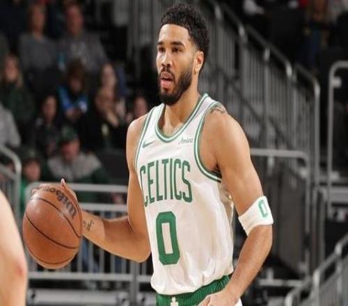 塔圖姆23+11+9布朗26分凱爾特人32分大勝雄鹿