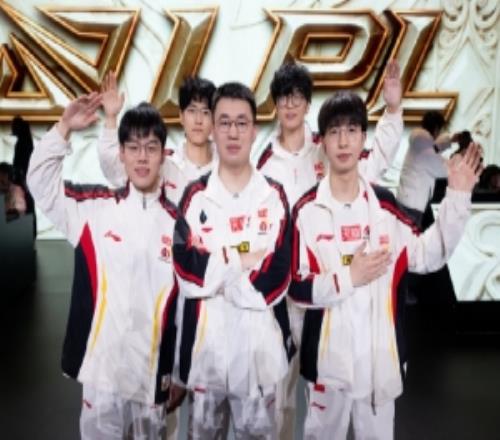 LPL發布WBG賽後返圖：乘勢而上，勢如破竹