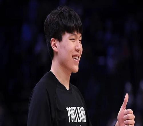 输灰熊杨瀚森采访!不会有疲惫感,不满首发表现,向伊迪学习!