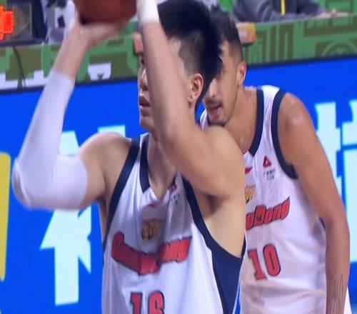 杜鋒賭對了！焦泊喬狂轟廣東生涯最強一戰(zhàn)，保底能進總決賽！