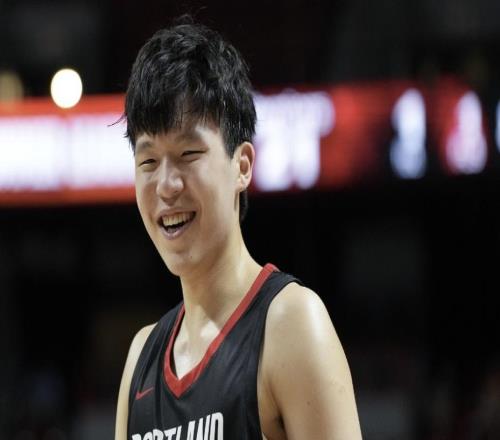 楊瀚森真值5億！開拓者全美直播場次翻倍，超8大強隊，錯怪蘇群了