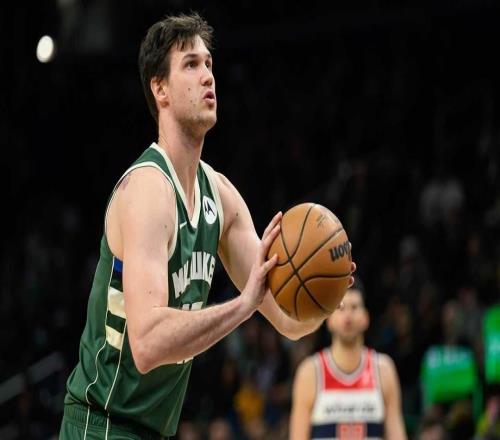 正式退役，前NBA前鋒加里納利宣布退役，提醒人們他仍在場上拼搏