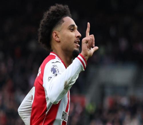 一场13上演逆袭好戏,英超豪强倒下,7.5亿欧豪阵也没用