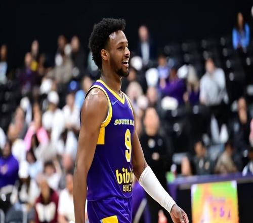 在湖人二队打出攻守兼备的全能表现,布朗尼终于开始找到状态了