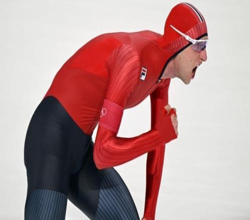 速滑男子5000米世界纪录保持者打破奥运纪录夺冠