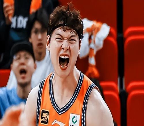 上海11296山东3喜1忧!古德温+王哲林证明价值,李添荣太准了!