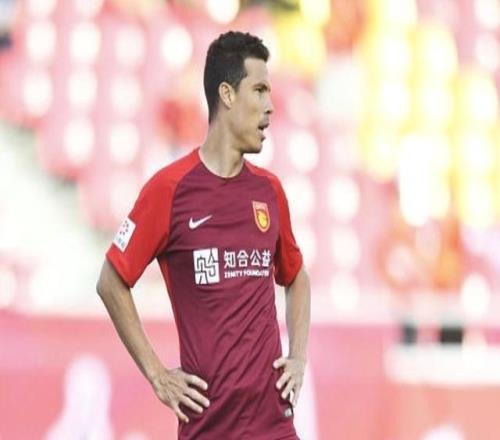 闹大了!又1中超外援公开炮轰:相关负责人毫无职业精神!