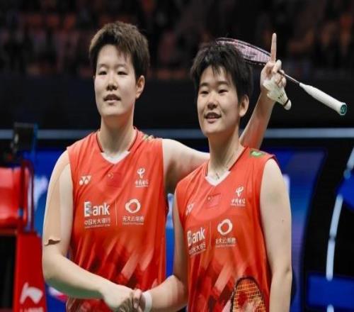 圣坛组合谈昵称：只要不说俺是男人婆就行
