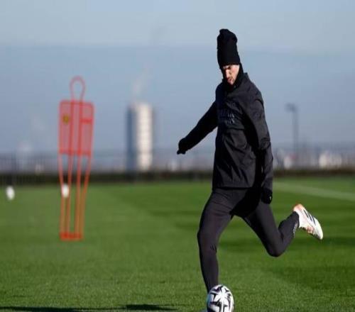 巴黎官方:登贝莱和马尤卢恢复个人训练,鲁伊斯继续单独训练