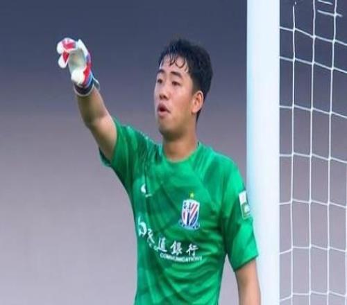 亚冠申花VS柔佛新山:4231最强出击路易斯领衔于汉超特谢拉出击