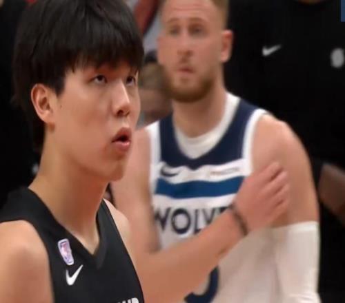 不是杨瀚森!男篮内线“新力量”打出身价,至少能躺进NBA首轮