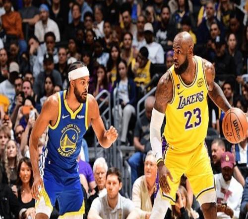 肯纳德首秀惊艳!湖人逆袭勇士,詹姆斯20+10+7准四双,库里缺席