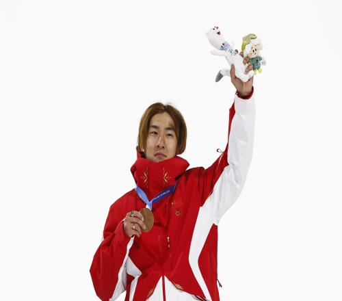 米兰冬奥会大跳台摘铜，苏翊鸣集齐奥运会三色奖牌