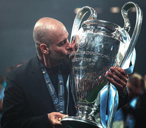 曼城变天了!曝瓜迪奥拉离队,结束10年蓝月生涯,马雷斯卡将接任